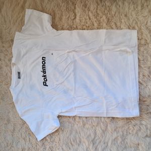 NWT Tailgate by AEO Pikachu Tshirt